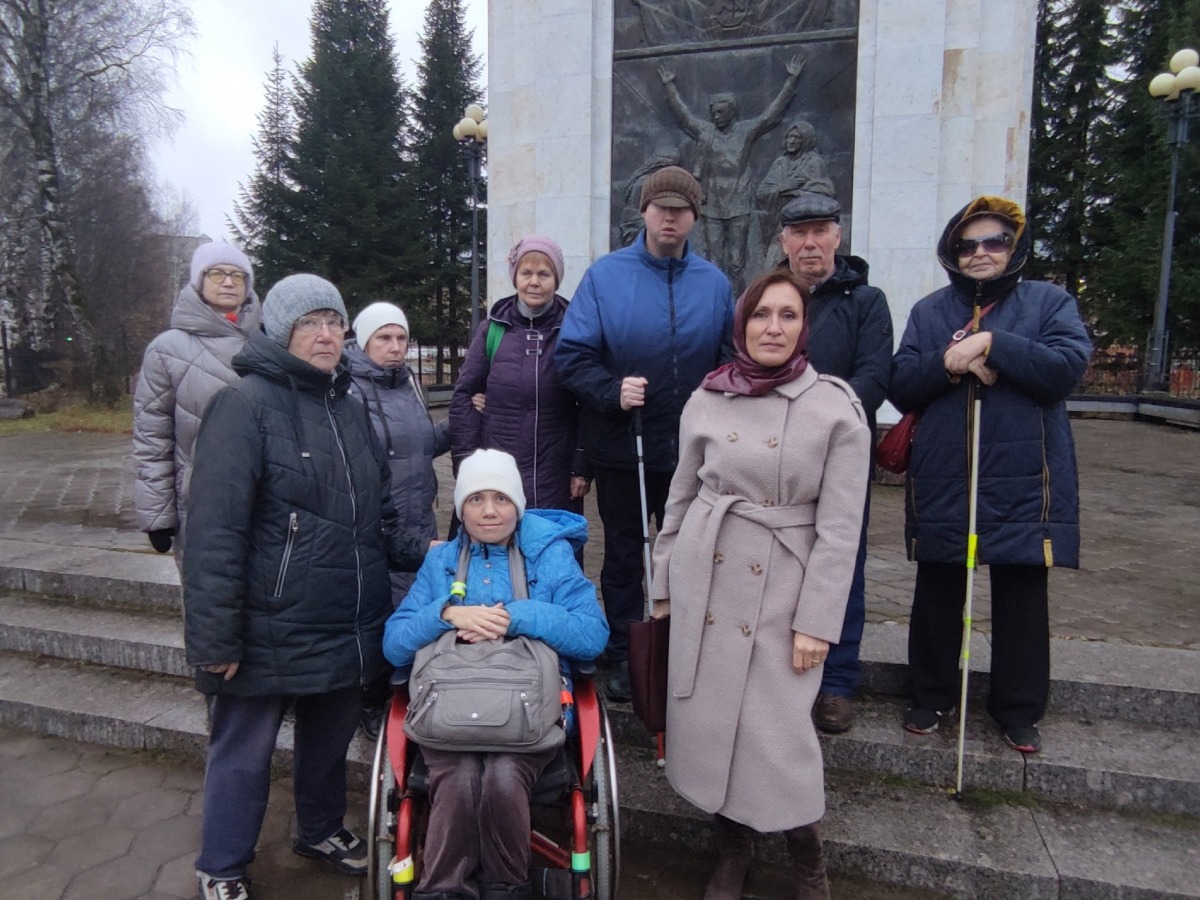 читатели у памятника fCzVWuVUsFI95PK_goNwq1-0pbnQxXbxns2b5wzmE_WPpc-5vBovNEIe2kqpOXAxhnlKsAPGgslmkC0fVCmuzUQy.jpg