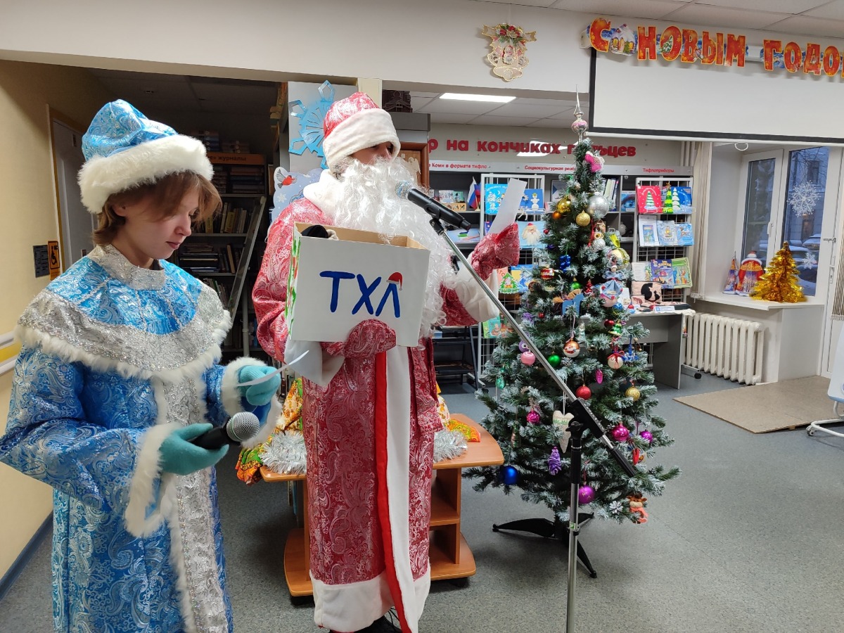 Дед Мороз и Снегурочка uUVmBkQ7l8xStlUA2fZBpwBeCL5gm82uPc26HyarB6LtwhQHSbjrm12HLsX3hU8QwSOT-qfYqHuRCbkwDQABrIU4.jpg